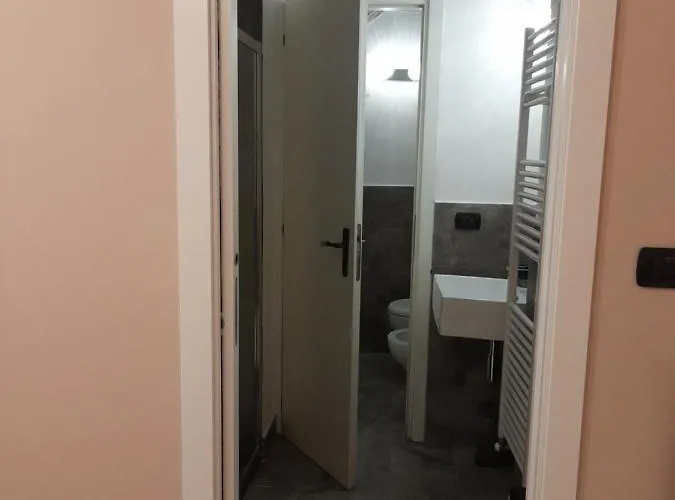Apartment Garibaldi Loft, A Piedi A Palazzo Reale *