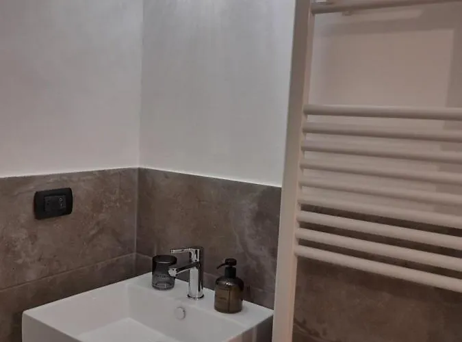 Апартаменты Garibaldi Loft, A Piedi A Palazzo Reale *
