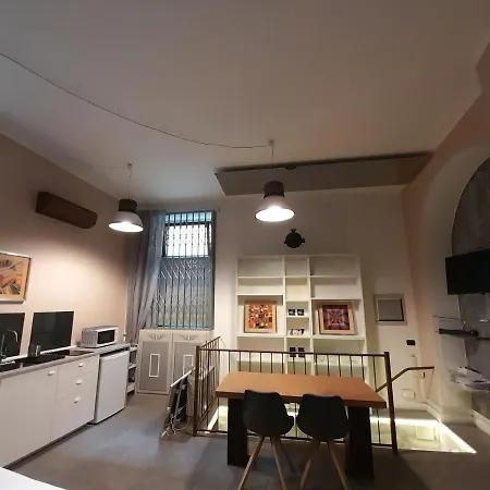 Апартаменты Garibaldi Loft, A Piedi A Palazzo Reale